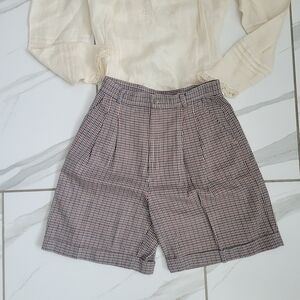 Vintage Petite Sophisticate Brown and tan Bermuda‎ high waisted shorts xs size 6